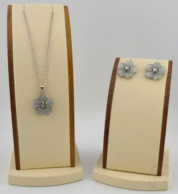 花チャーム ネックレス ＆ピアス