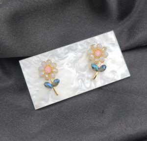 花デザイン スタッドピアス