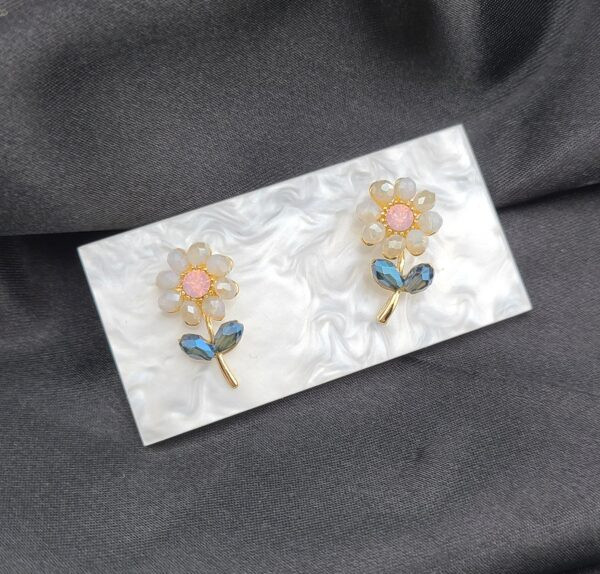 花デザイン スタッドピアス