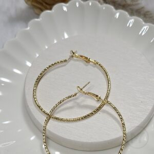 テクスチャー 金属 フープピアス